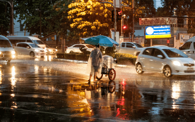 thaiföldi élet esős évszakban
